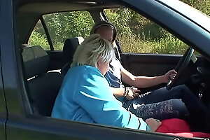 Blonde grandma getting doggy-fucked roadside