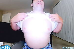 BIGGBUTT2XL SHAVED SMOOTH AND READY 4 MORE DICKS (CHECK MY PROFILE)