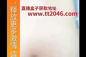 【tt2046 XXX video获取直播盒子】中国大陆直播平台，武汉主播3p性爱直播，最后颜射女主播
