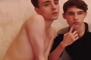 Hot 18yo Twinks Have Distraction On Webcam - video porn Gay-Tubes cc