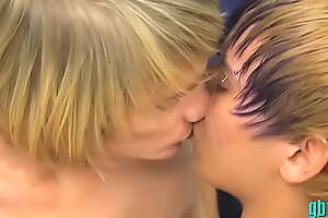 Withering scene with twinks