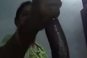 Indian mammy gives incredible handjob