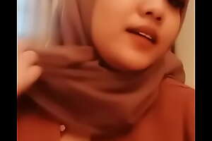 comely hijab