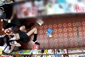 Japanese hard-studying student girl druged overwrought a stronger in the bookstore
