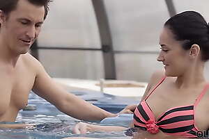 OLD4K  Venerable guy makes adore with his slender girlfriend in an obstacle jacuzzi