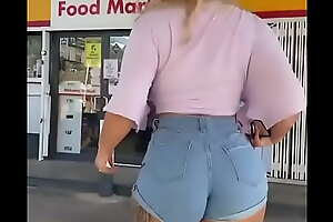 Big booty White Tolerant at Gas station